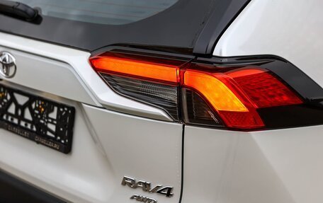 Toyota RAV4, 2025 год, 4 180 000 рублей, 9 фотография