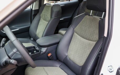 Toyota RAV4, 2025 год, 4 180 000 рублей, 17 фотография