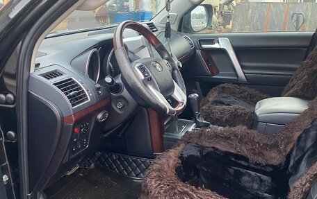 Toyota Land Cruiser Prado 150 рестайлинг 2, 2014 год, 3 800 000 рублей, 12 фотография