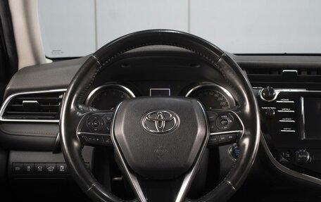 Toyota Camry, 2020 год, 2 900 000 рублей, 12 фотография