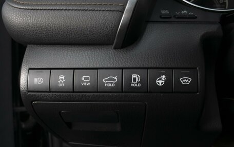 Toyota Camry, 2020 год, 2 900 000 рублей, 19 фотография