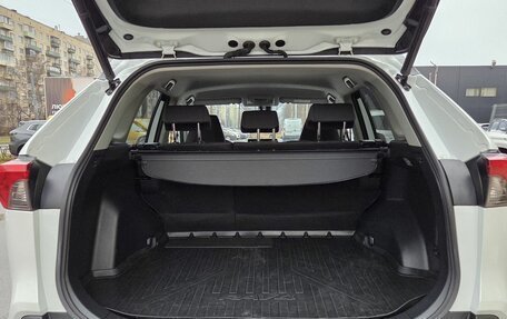 Toyota RAV4, 2022 год, 3 800 000 рублей, 12 фотография