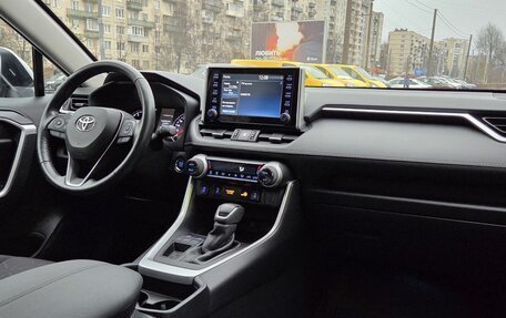 Toyota RAV4, 2022 год, 3 800 000 рублей, 14 фотография