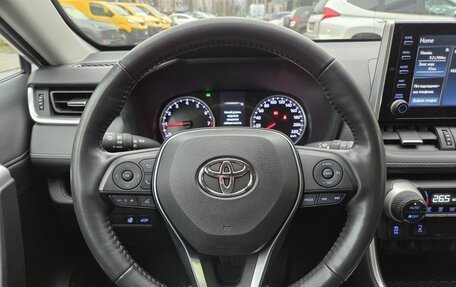 Toyota RAV4, 2022 год, 3 800 000 рублей, 19 фотография