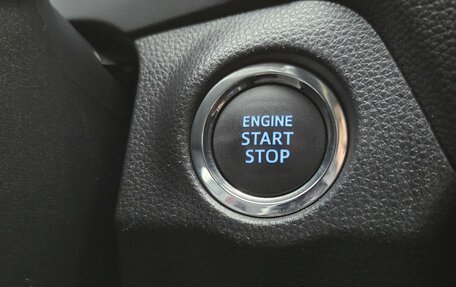 Toyota RAV4, 2022 год, 3 800 000 рублей, 26 фотография