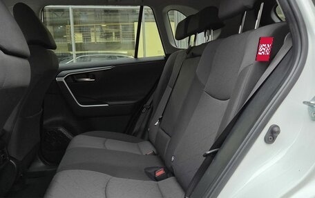 Toyota RAV4, 2022 год, 3 800 000 рублей, 17 фотография