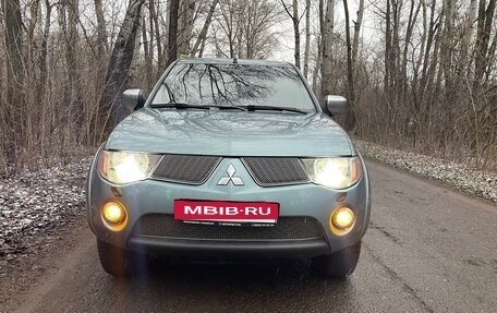 Mitsubishi L200 IV рестайлинг, 2007 год, 1 275 000 рублей, 2 фотография