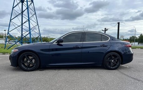 Alfa Romeo Giulia II, 2016 год, 2 000 000 рублей, 14 фотография
