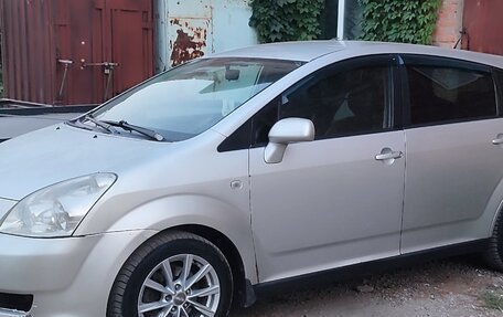 Toyota Corolla Verso I, 2006 год, 680 000 рублей, 2 фотография