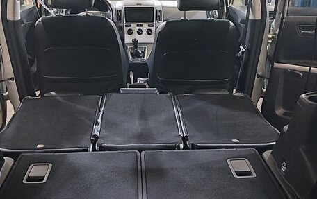 Toyota Corolla Verso I, 2006 год, 680 000 рублей, 13 фотография