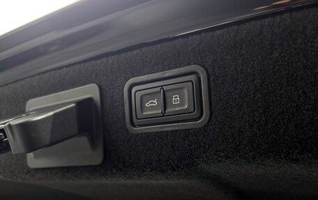 Audi A8, 2023 год, 10 140 000 рублей, 11 фотография