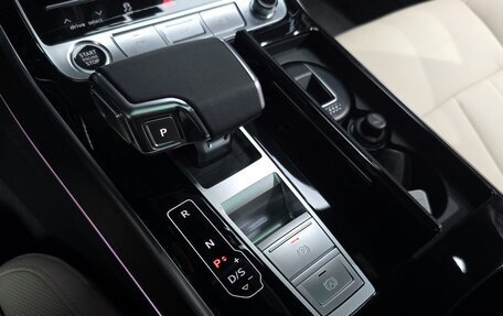 Audi A8, 2023 год, 10 140 000 рублей, 19 фотография