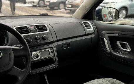 Skoda Fabia II, 2010 год, 409 000 рублей, 18 фотография