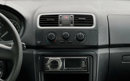 Skoda Fabia II, 2010 год, 409 000 рублей, 16 фотография