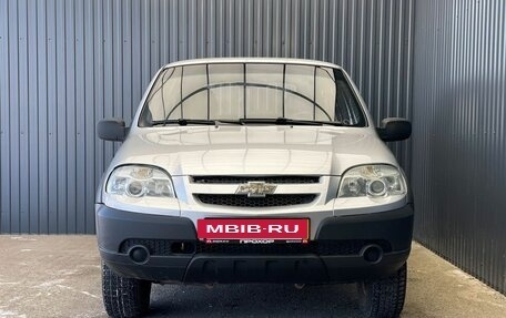 Chevrolet Niva I рестайлинг, 2011 год, 527 000 рублей, 2 фотография
