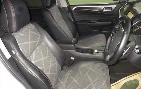 Honda Jade I, 2017 год, 1 900 000 рублей, 5 фотография