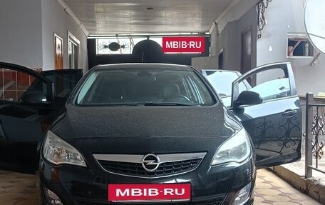 Opel Astra J, 2011 год, 660 000 рублей, 15 фотография