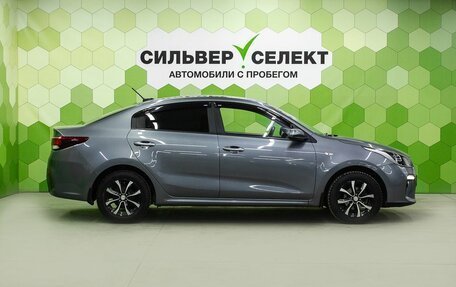 KIA Rio IV, 2018 год, 1 300 000 рублей, 8 фотография