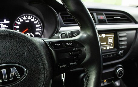 KIA Rio IV, 2018 год, 1 300 000 рублей, 18 фотография