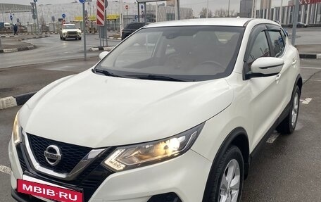 Nissan Qashqai, 2019 год, 1 990 000 рублей, 2 фотография