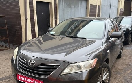 Toyota Camry, 2008 год, 1 000 000 рублей, 2 фотография