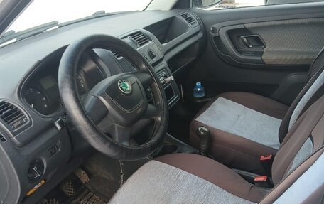 Skoda Fabia II, 2011 год, 470 000 рублей, 2 фотография