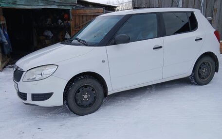Skoda Fabia II, 2011 год, 470 000 рублей, 3 фотография