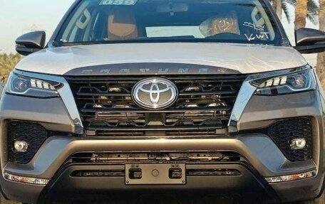 Toyota Fortuner II, 2025 год, 4 618 000 рублей, 2 фотография