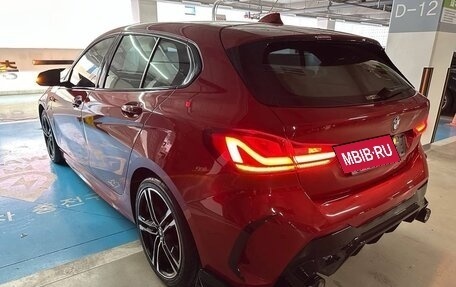 BMW 1 серия, 2019 год, 2 700 000 рублей, 3 фотография
