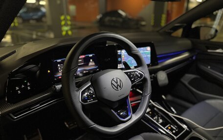 Volkswagen Golf R, 2023 год, 6 400 000 рублей, 12 фотография