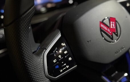 Volkswagen Golf R, 2023 год, 6 400 000 рублей, 13 фотография