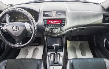 Honda Accord VII рестайлинг, 2004 год, 869 000 рублей, 11 фотография