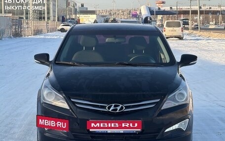 Hyundai Solaris II рестайлинг, 2016 год, 930 000 рублей, 3 фотография