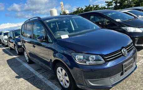 Volkswagen Touran III, 2012 год, 1 100 000 рублей, 2 фотография