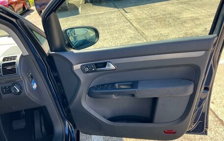 Volkswagen Touran III, 2012 год, 1 100 000 рублей, 5 фотография