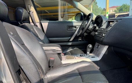 Infiniti FX I, 2006 год, 1 350 000 рублей, 10 фотография