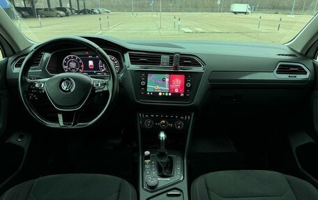 Volkswagen Tiguan II, 2017 год, 2 790 000 рублей, 17 фотография
