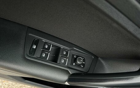 Volkswagen Tiguan II, 2017 год, 2 790 000 рублей, 23 фотография