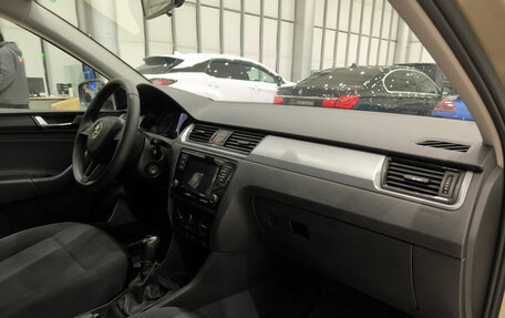 Skoda Rapid I, 2018 год, 1 220 000 рублей, 13 фотография