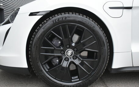 Porsche Taycan I, 2021 год, 6 500 000 рублей, 9 фотография