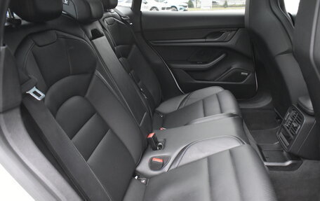 Porsche Taycan I, 2021 год, 6 500 000 рублей, 19 фотография