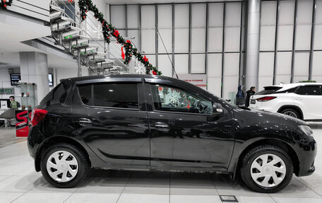 Renault Sandero II рестайлинг, 2017 год, 750 000 рублей, 8 фотография