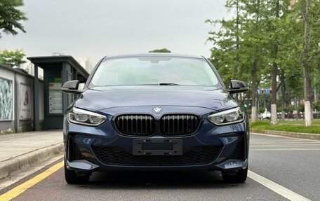 BMW 1 серия, 2022 год, 1 790 000 рублей, 2 фотография