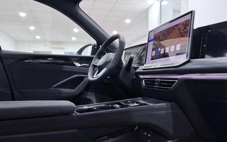 Volkswagen Tiguan, 2025 год, 5 400 000 рублей, 12 фотография