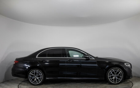 Mercedes-Benz E-Класс, 2020 год, 3 899 000 рублей, 4 фотография