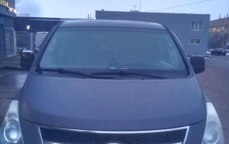 Hyundai Grand Starex Grand Starex I рестайлинг 2, 2009 год, 1 100 000 рублей, 2 фотография