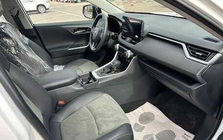 Toyota RAV4, 2025 год, 4 000 000 рублей, 5 фотография