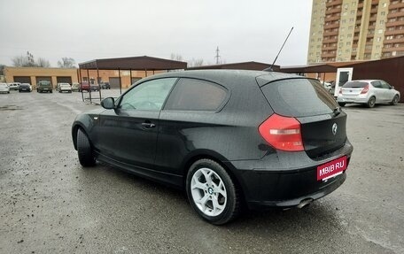 BMW 1 серия, 2010 год, 960 000 рублей, 6 фотография