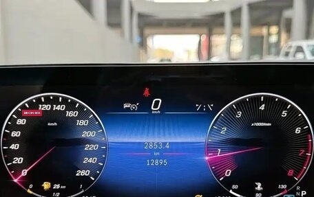 Mercedes-Benz A-Класс, 2024 год, 2 700 000 рублей, 10 фотография