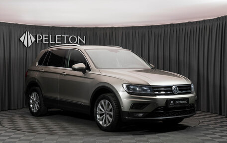 Volkswagen Tiguan II, 2017 год, 1 840 000 рублей, 2 фотография